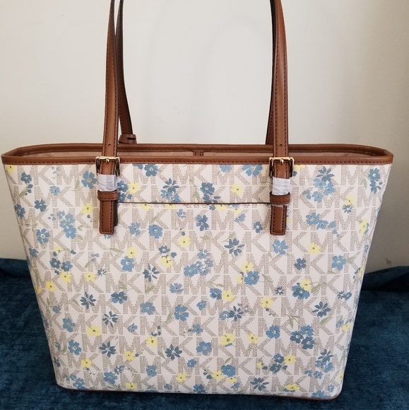 SOLD Michael Kors | Carry All Tote Vanilla Lugg Blue/Yellow Floral - Picture 3 of 11